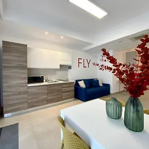 Apart-hotel Beeapartments, Bari